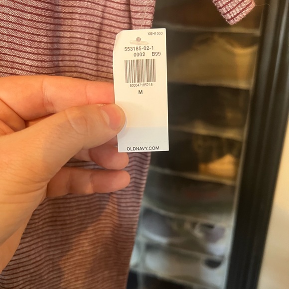 BRAND NEW | Men’s Old Navy Short Sleeve Button Down (Size Medium) - Picture 3 of 3